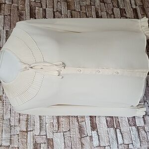 Gina Bacconi Creazioni Elegant Cream Shirt Blouse with Pleated Collar